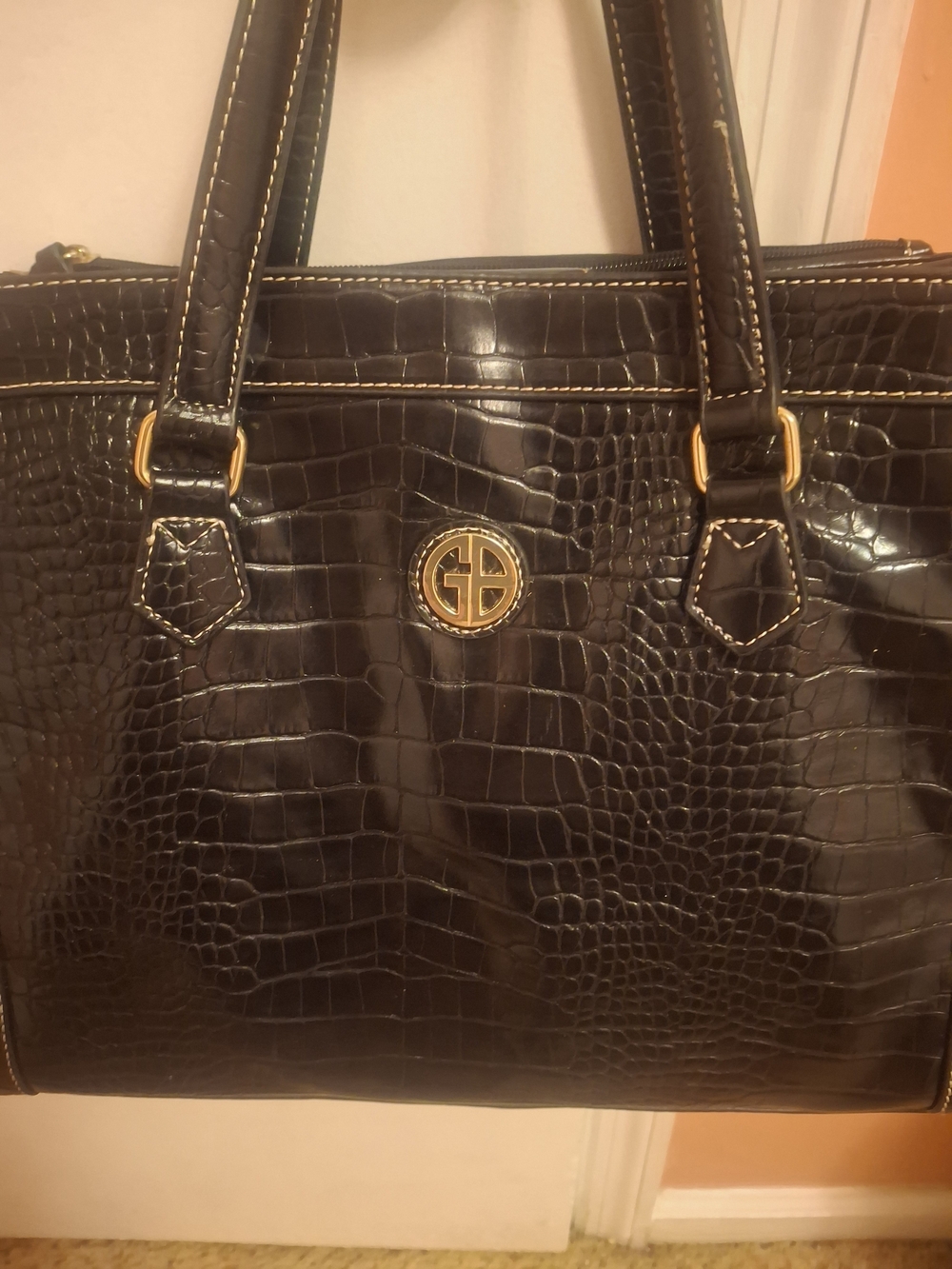 Giani Bernini Women’s Black Croc-Embossed Leather Tote Bag